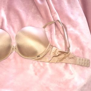 VS 34D Very Sexy Push Up Bra - Like New!